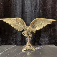 عقاب برنزی دکوری ارتفاع 30 و عرض 50 سانتی متر