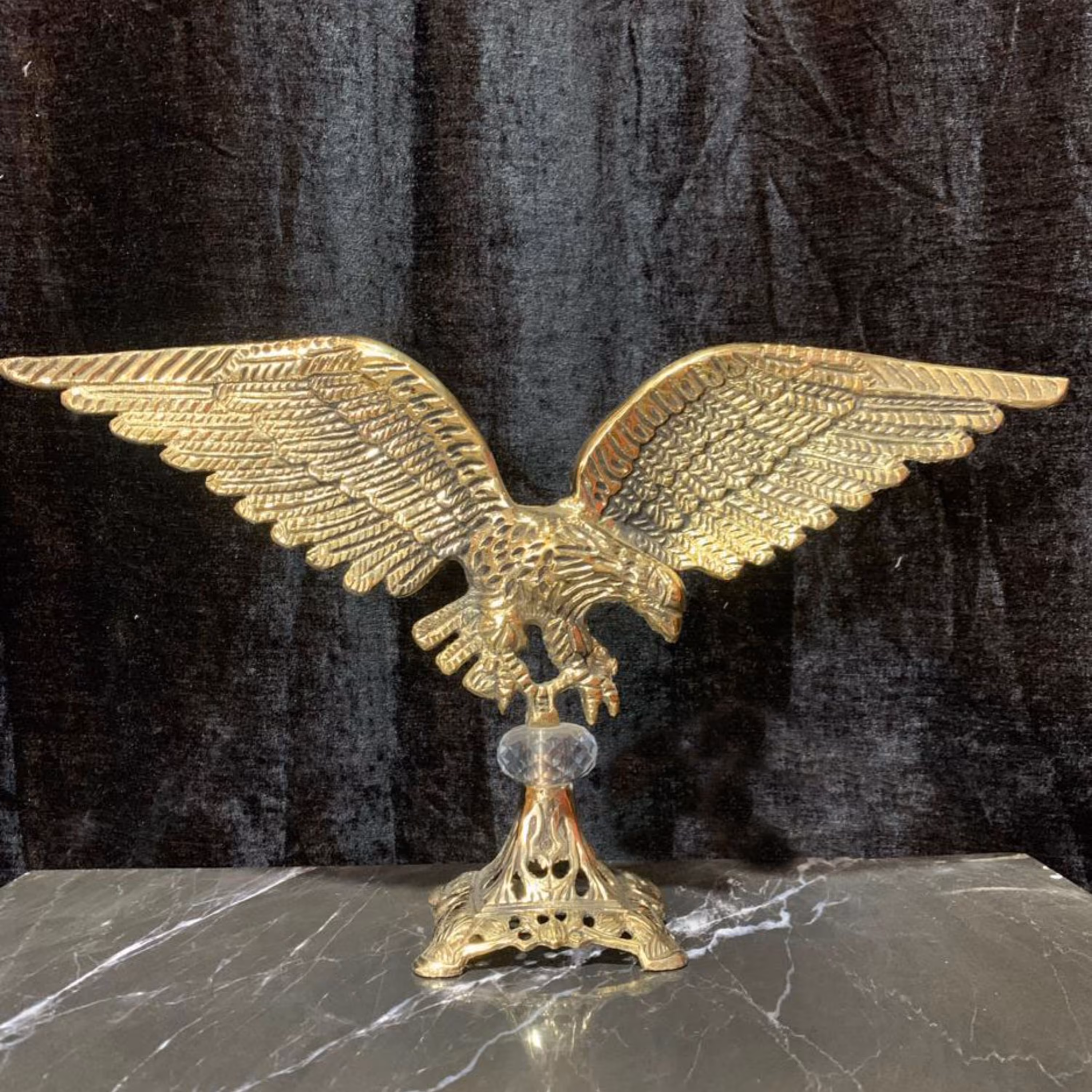 عقاب برنزی دکوری ارتفاع 30 و عرض 50 سانتی متر