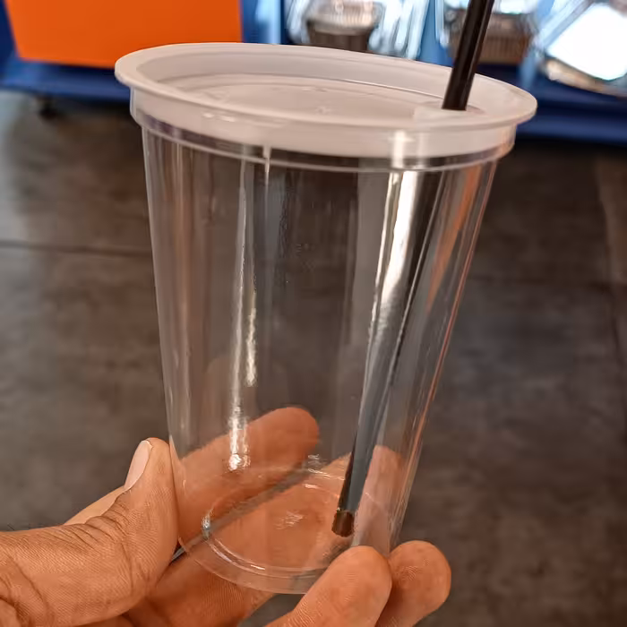 لیوان 400 سی سی اچ پی با درب تخت نی خور بسته 600 عددی