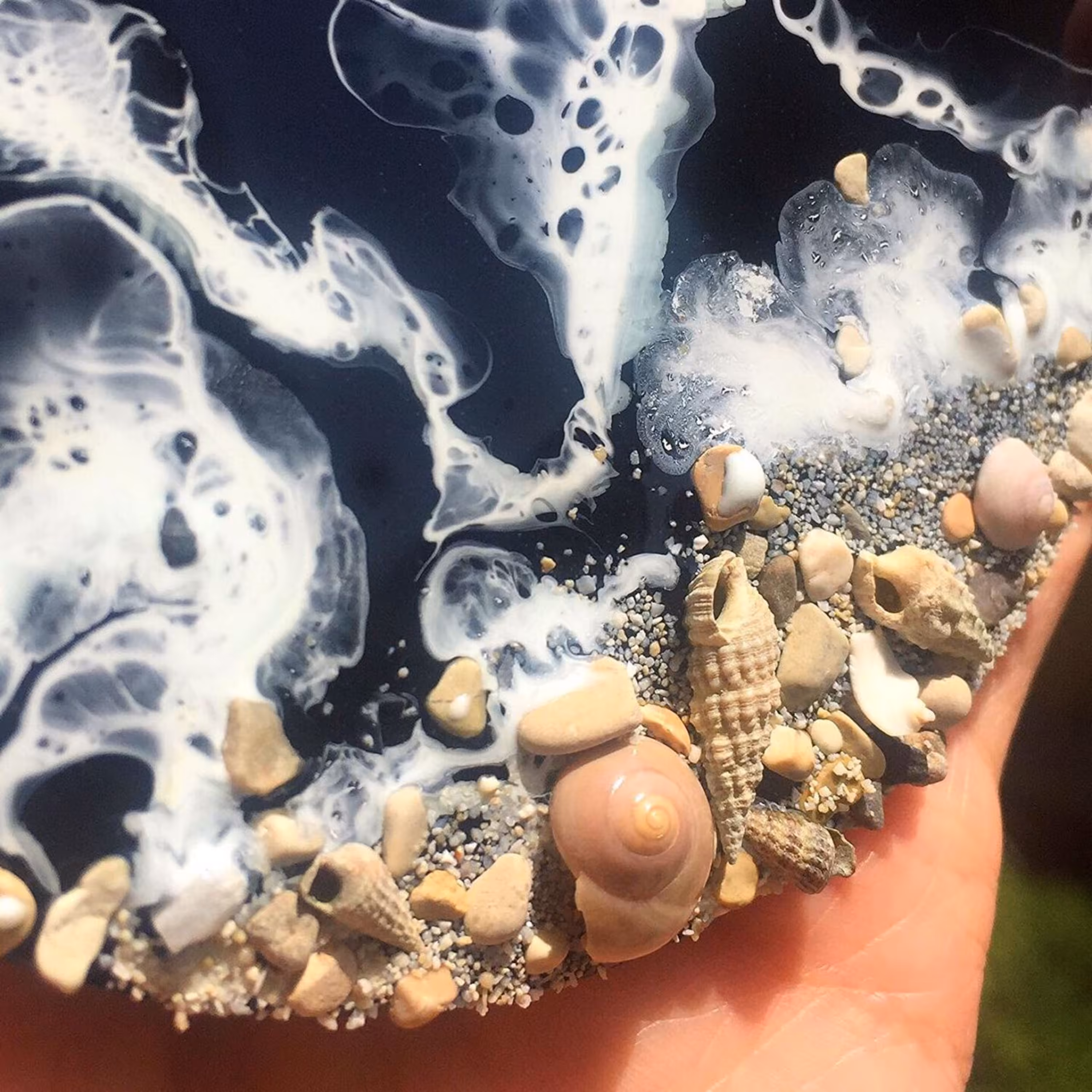 زیر لیوانی دریا در شب جنس رزین با صدف دریایی