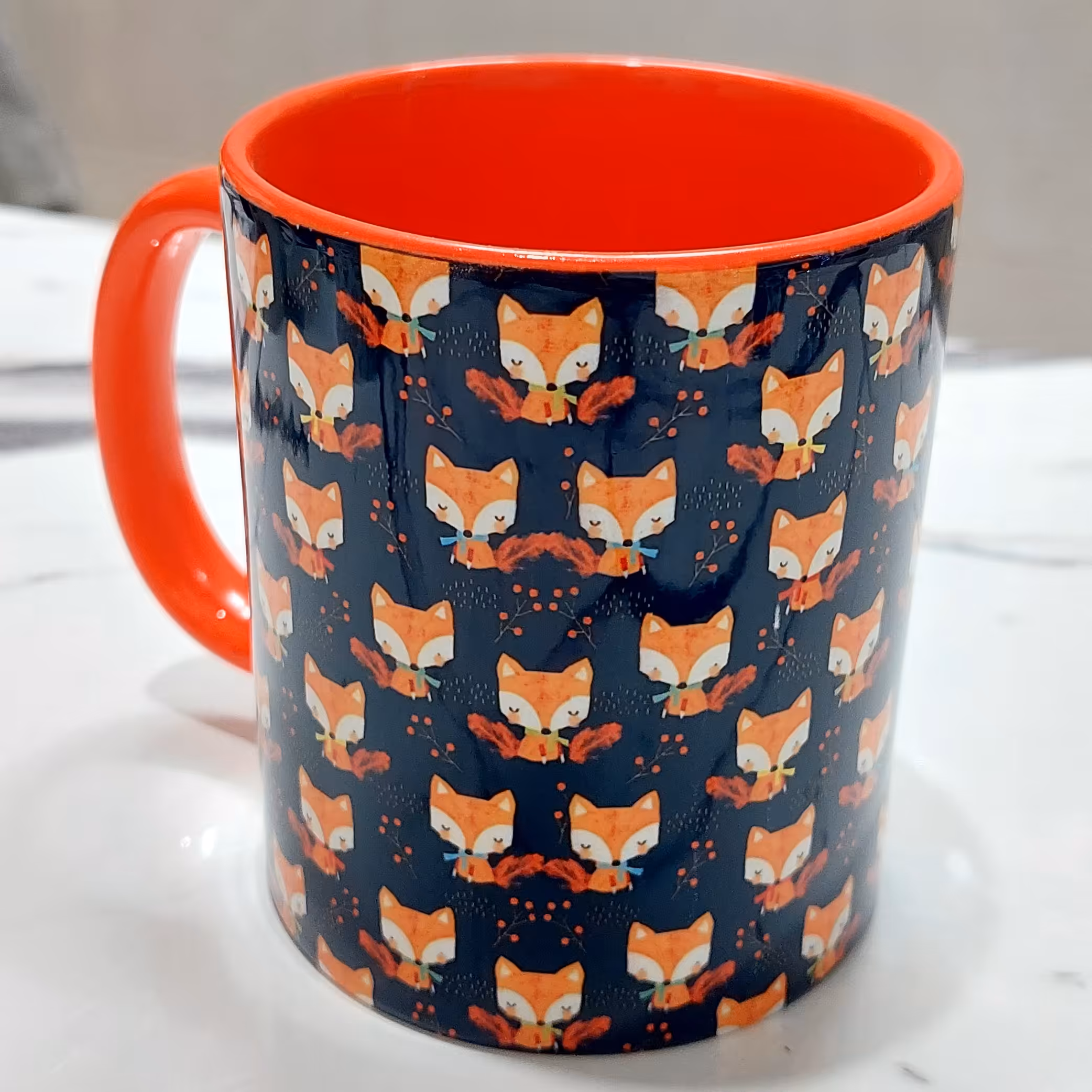 چاپ  روی ماگ سرامیکیِ دسته و داخل رنگی