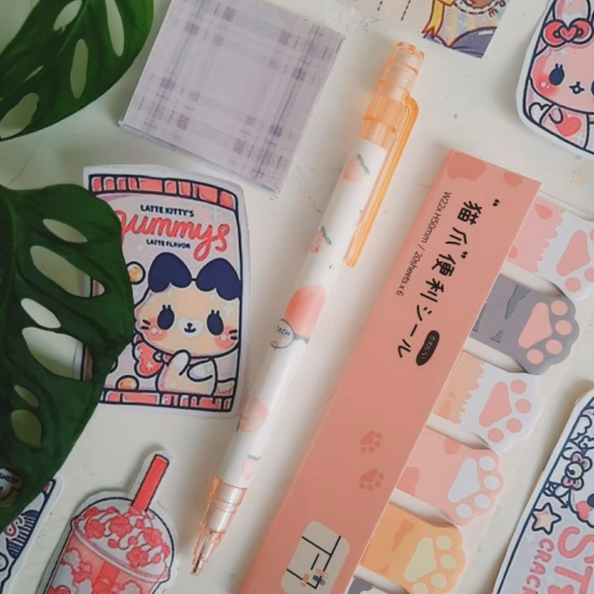 مداد اتود فانتزی طرح هلوی کیوت  پاک کن دار کد2