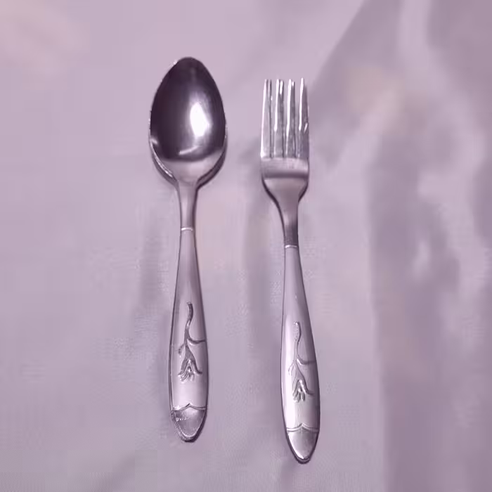 قاشق وچنگال  میخک