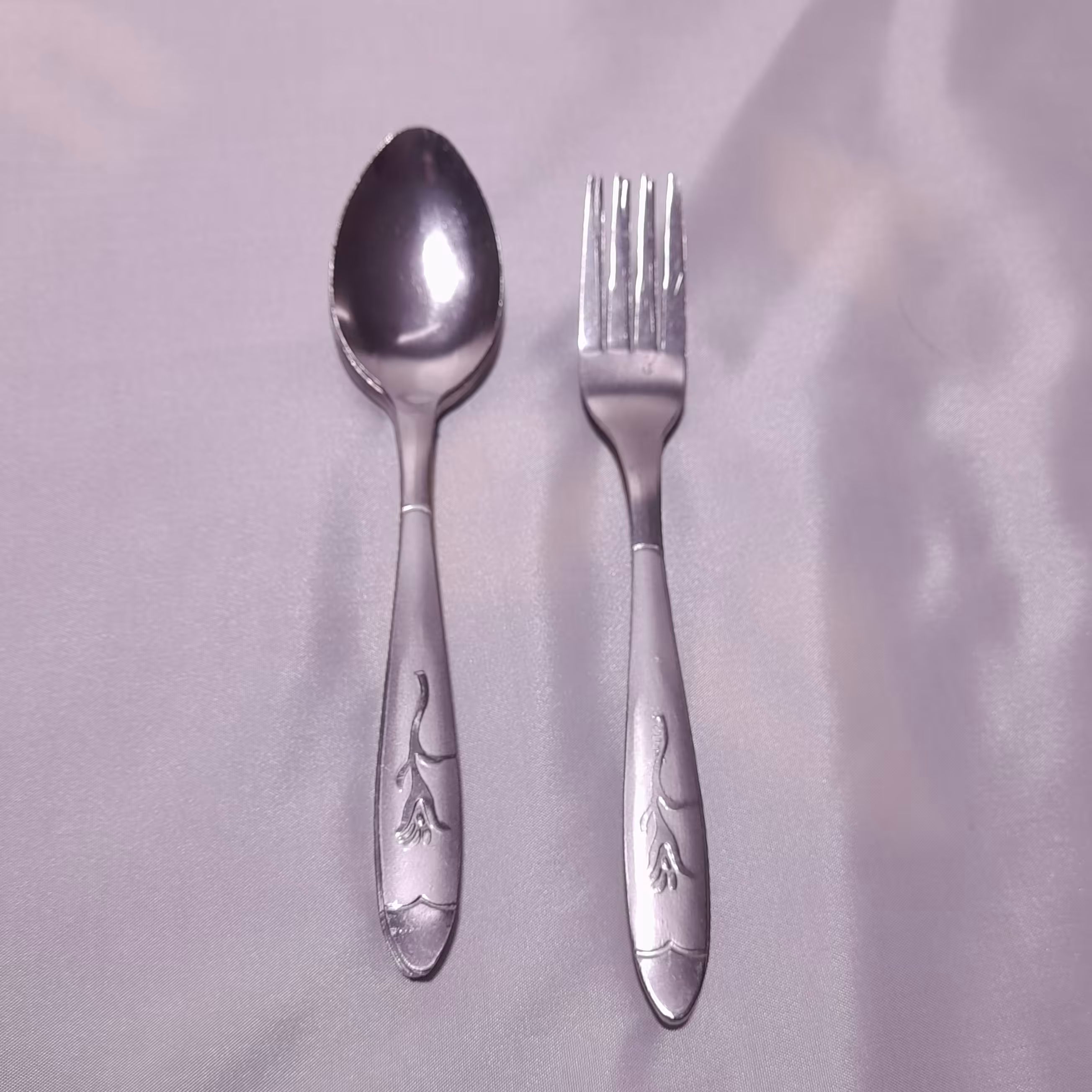 قاشق وچنگال  میخک