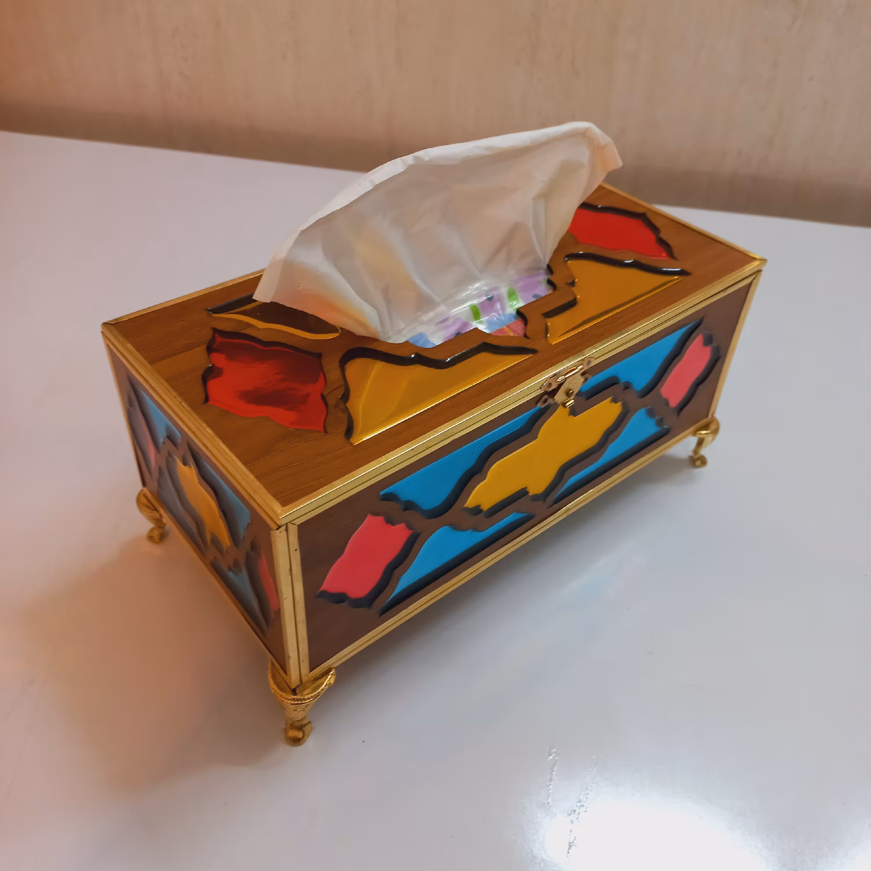 جای دستمال کاغذی طرح گره چینی ( اُرسی) (پس کرایه)