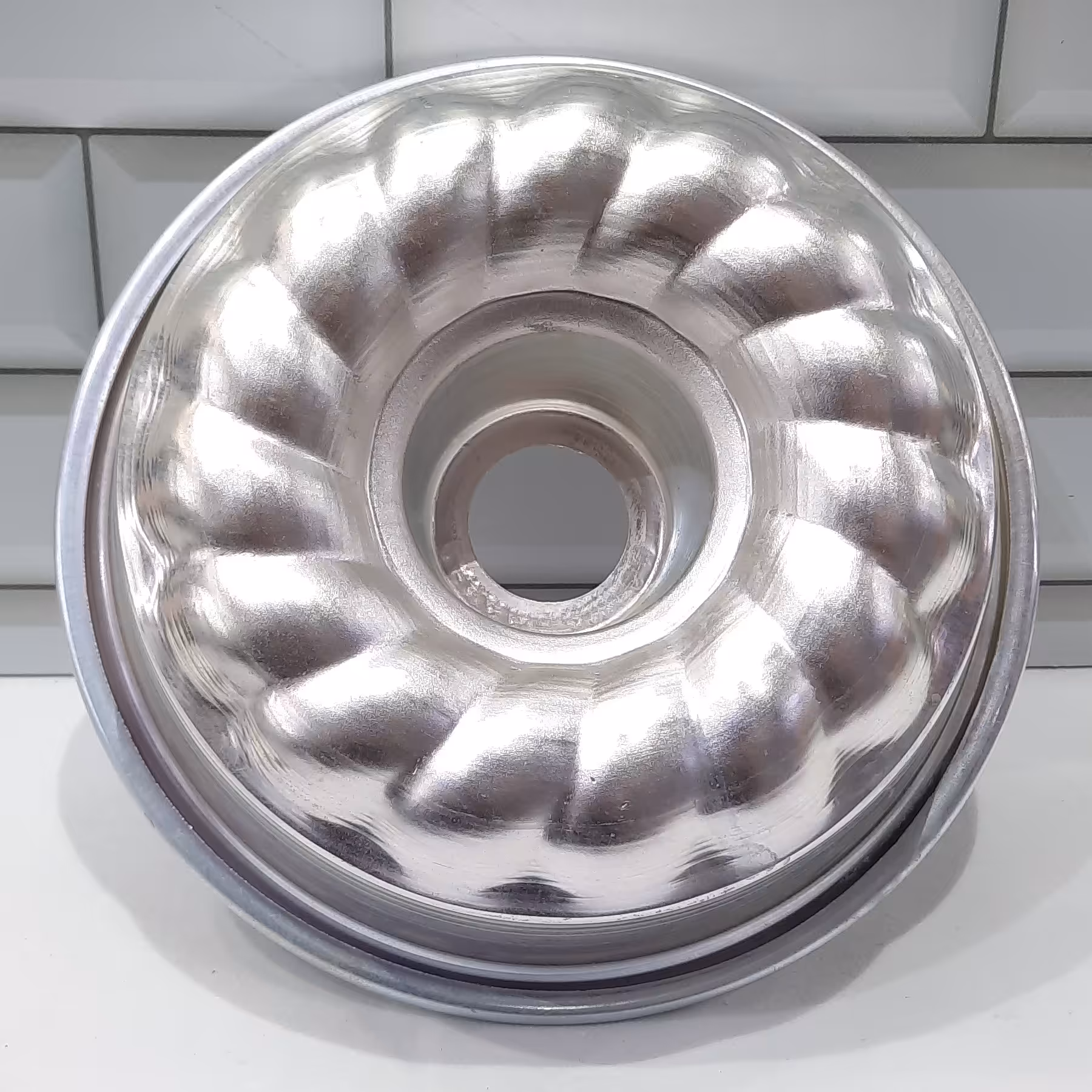 قالب آلومینیومی طرح 1006 قطر 19 سانت ارتفاع 6 سانت(مخصوص کیک و دسر)