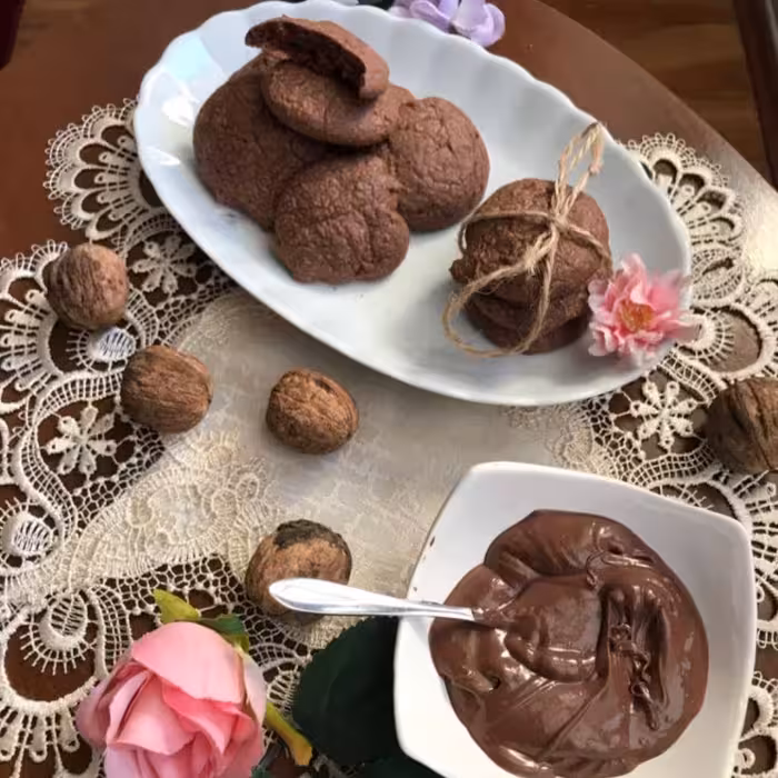 کوکی خانگی و تازه نوتلا در بسته های 300 گرمی همراه با سس مخصوص 