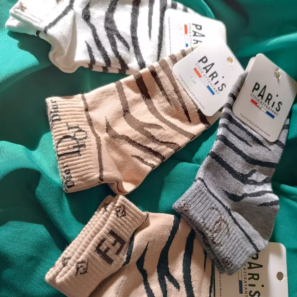 جوراب نیم ساق گورخری