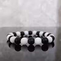 دستبند سنگ اونیکس مشکی و سفید مات مردانه و زنانه