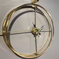 ساعت دیواری طرح الماس 24 ماه گارانتی تثبیت رنگ و موتور