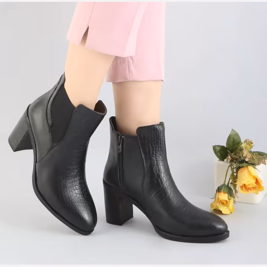 بوت و نیم زنانه چرمی مدل سوزان 