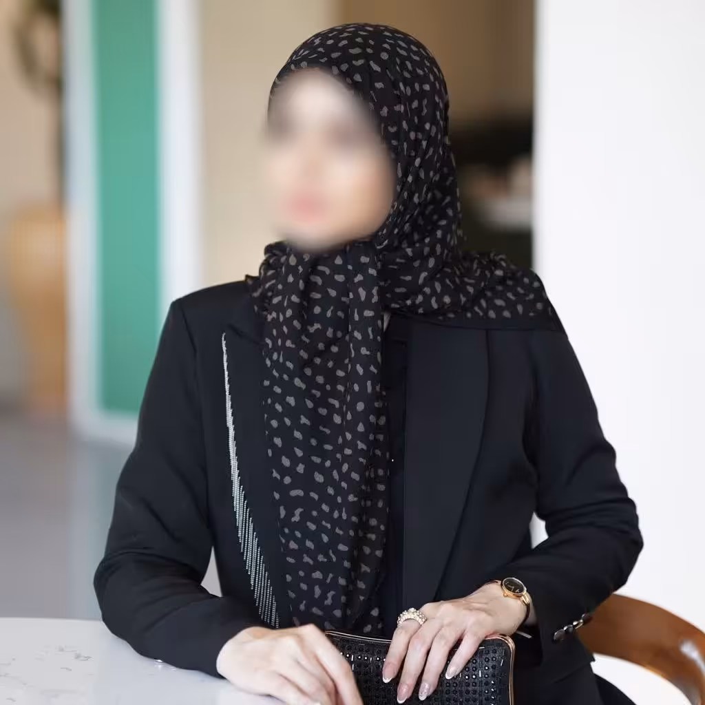 روسری نخ کرپ ترک 
دست دوز
کیفیت بی نظیر و متفاوت
سُر نمیباشد
 قواره110
وارداتی درجه یک