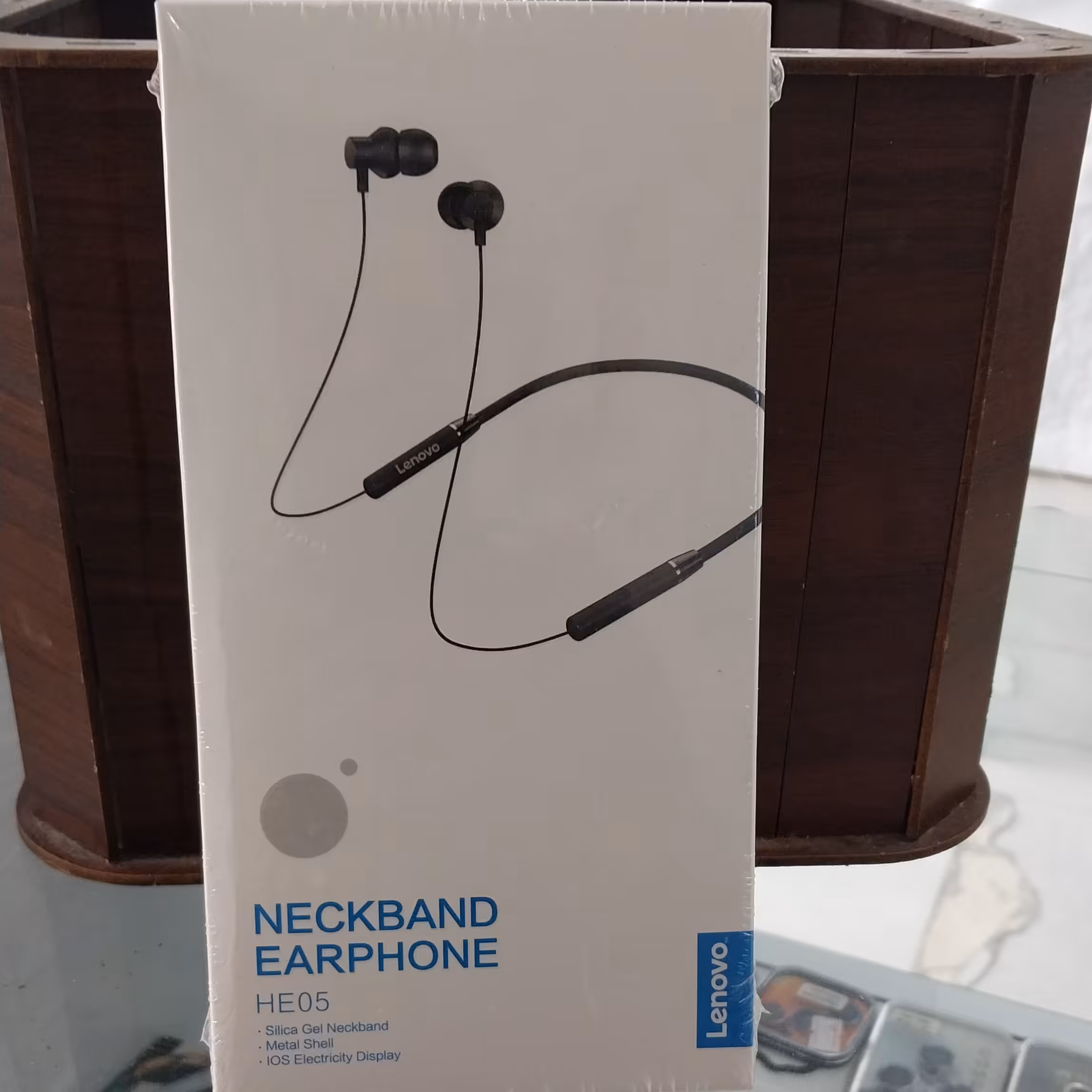 هندزفری گردنی بلو توثی لنوو اورجینال با 1 سال گارانتی تعویض کیفیت صدا عالی 