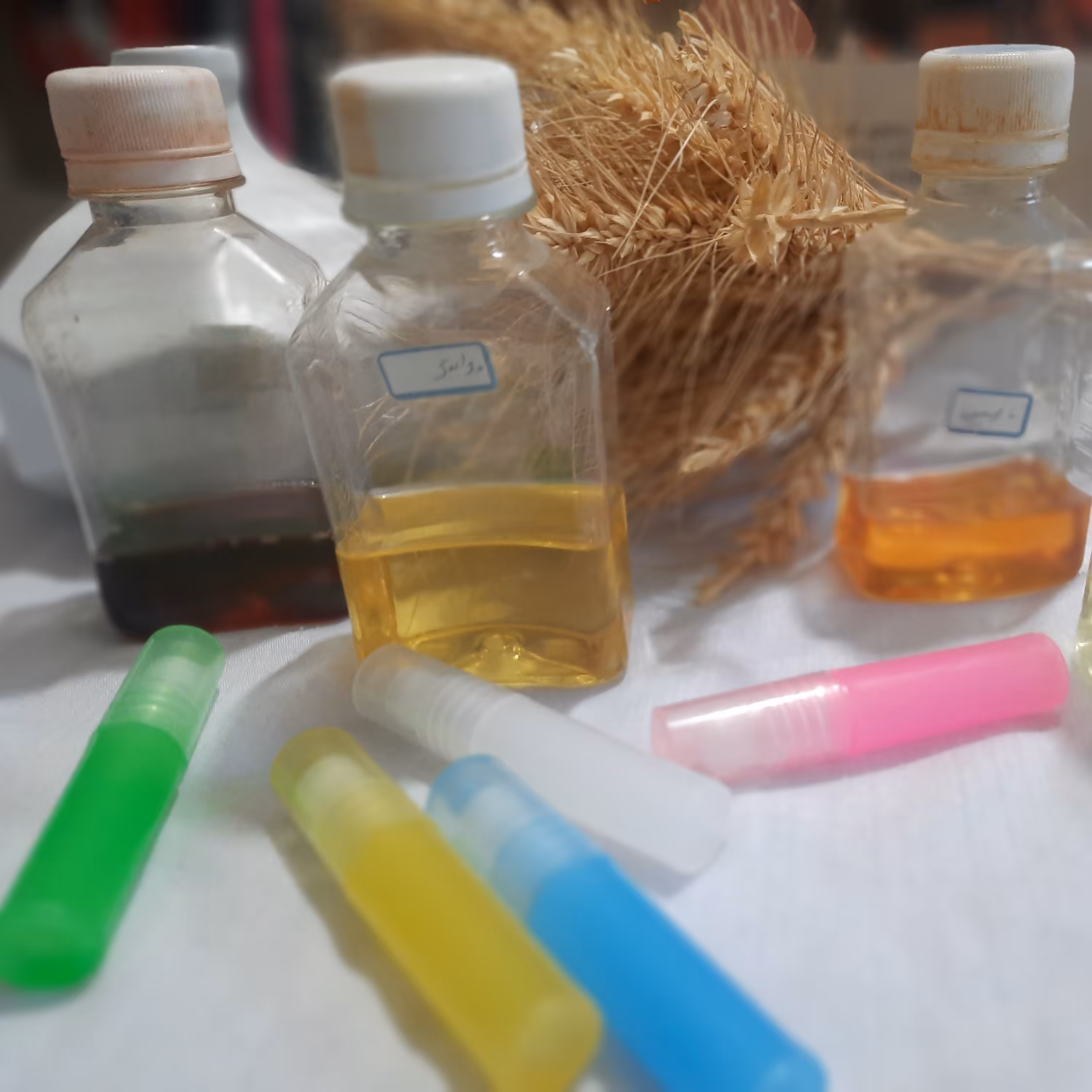 عطر گرمی و  اسانس با ماندگاری خوب در 4 رایحه 