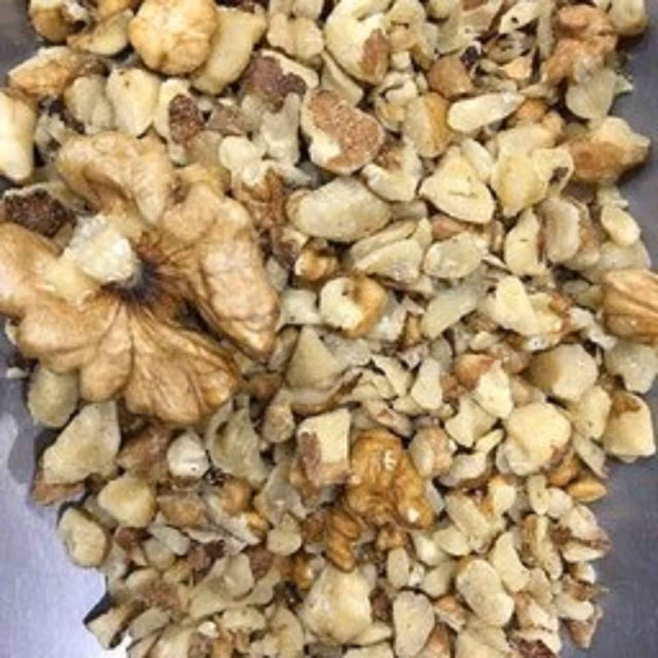 مغز گردو دندانه سوزنی 10کیلوگرم (مخصوص زیتون پرورده)