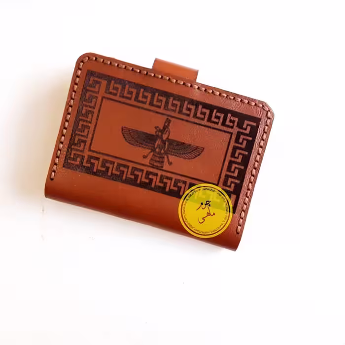 جاکارتی چرم گاوی دست دوز 12تایی و بیشتر


جنس چرم‌گاوی

◀️دوخت دو سوزنه

✅ حکاکی قابل تغییر دلخواه