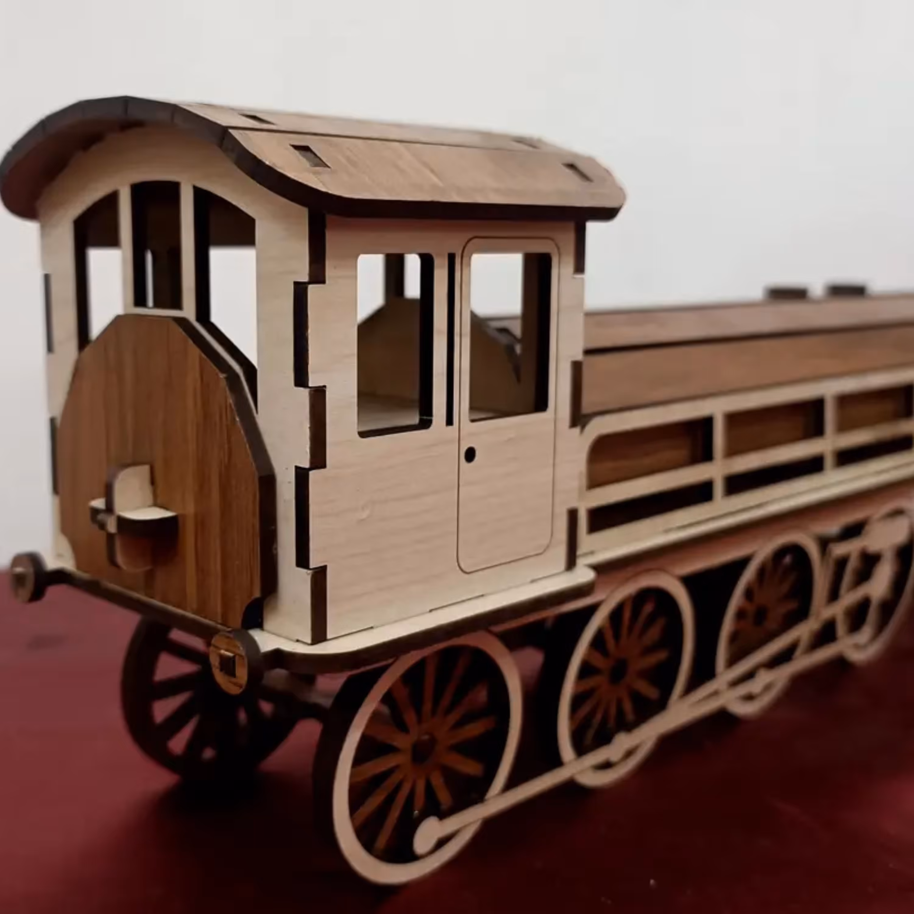 جا عود طرح قطار زیبا با جزییات و کلاسیک