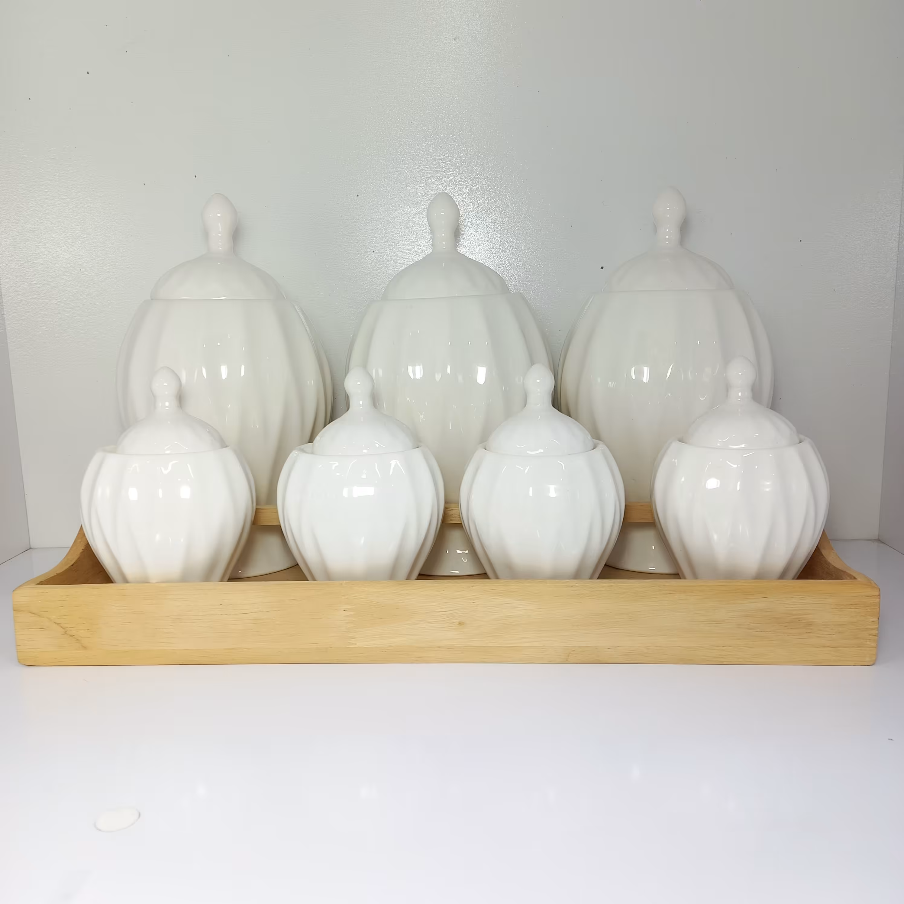 پاسماوری 8 پارچه سرامیکی درجه یک، جا ادویه ای  هشت پارچه ، سرویس آشپزخانه ، سرویس پا سماوری ، بانکه ، استند دار چوبی