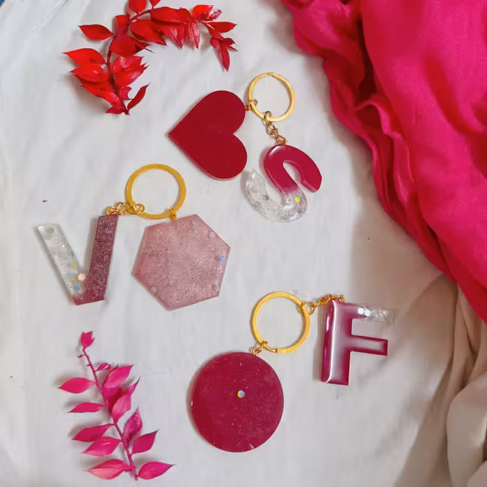 ست دوستانه جاسوییچی رزینی حروف مجیک 