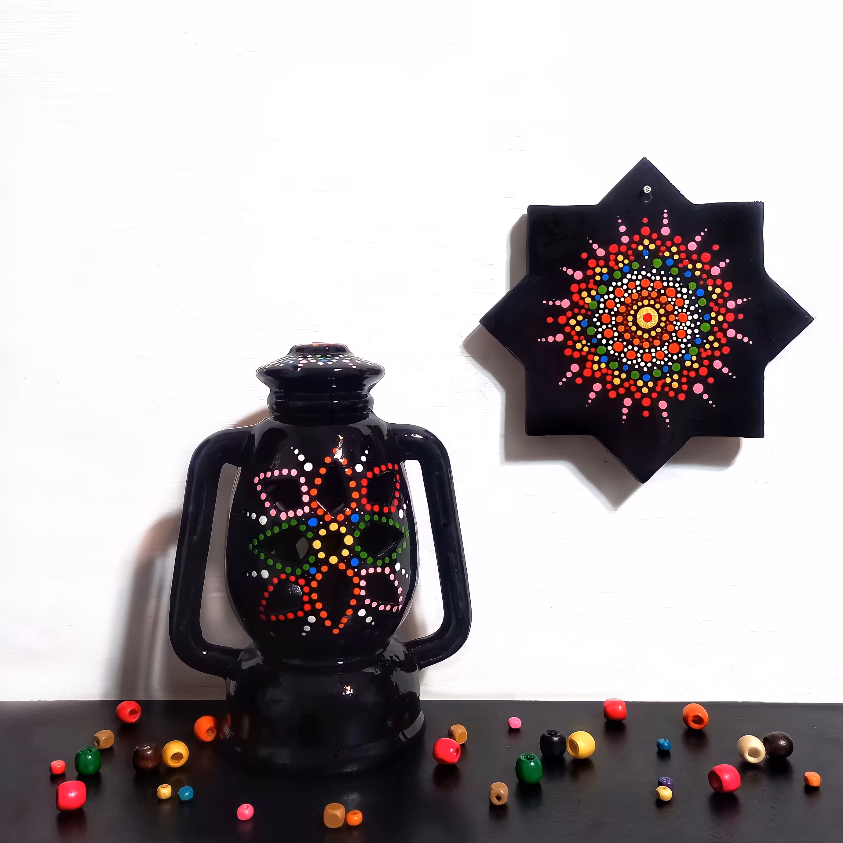 ست دو عددی آویز سفالی و فانوس(جاشمعی) سفالی نقاشی شده