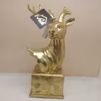 مجسمه سر گوزن