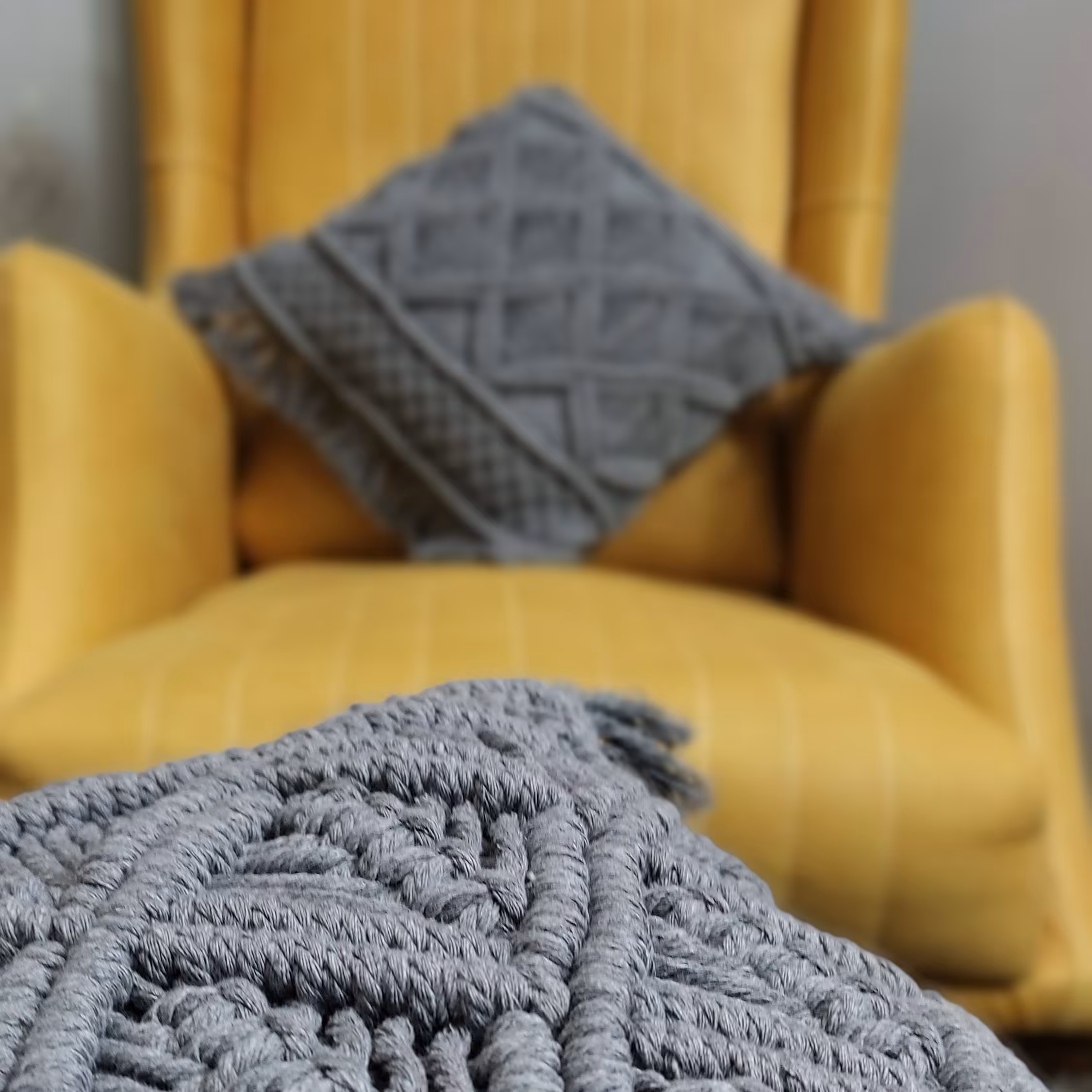 کوسن مکرومه