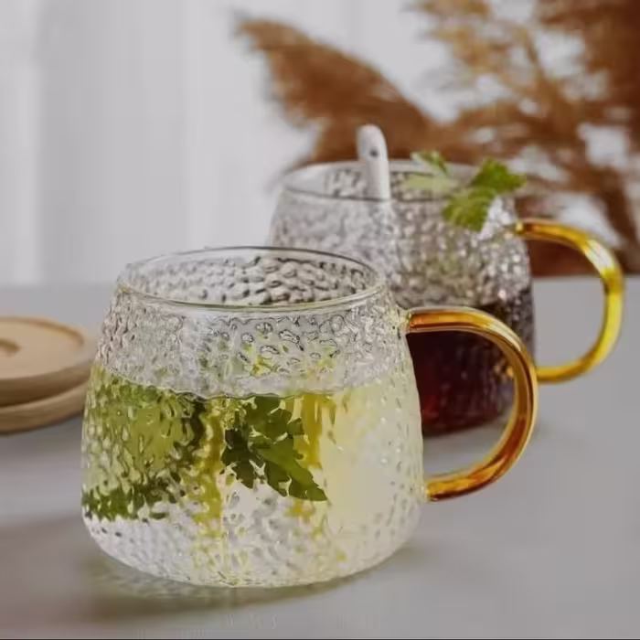 لیوان پیرکس دسته طلایی طرح یخ تکی 