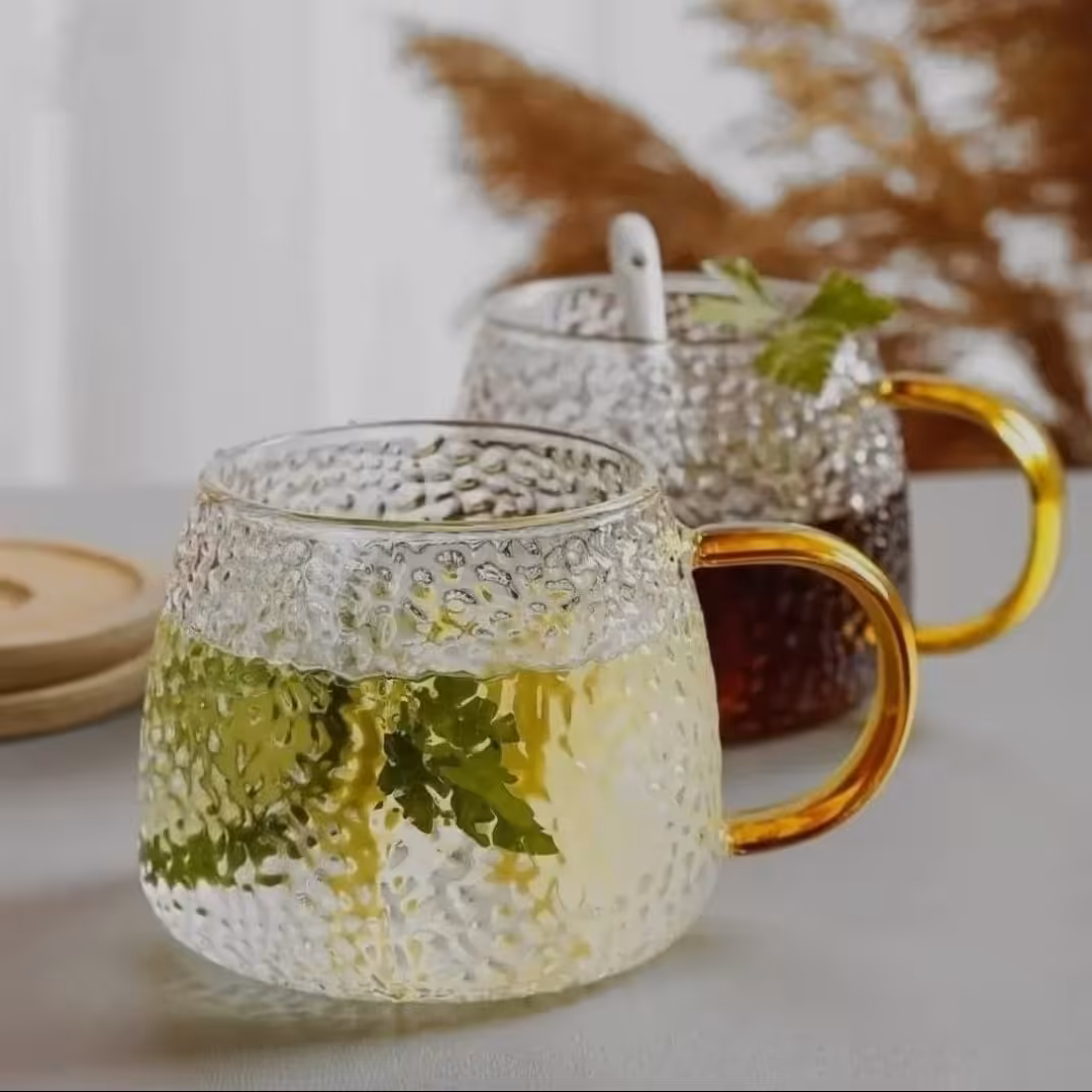 لیوان پیرکس دسته طلایی طرح یخ تکی 