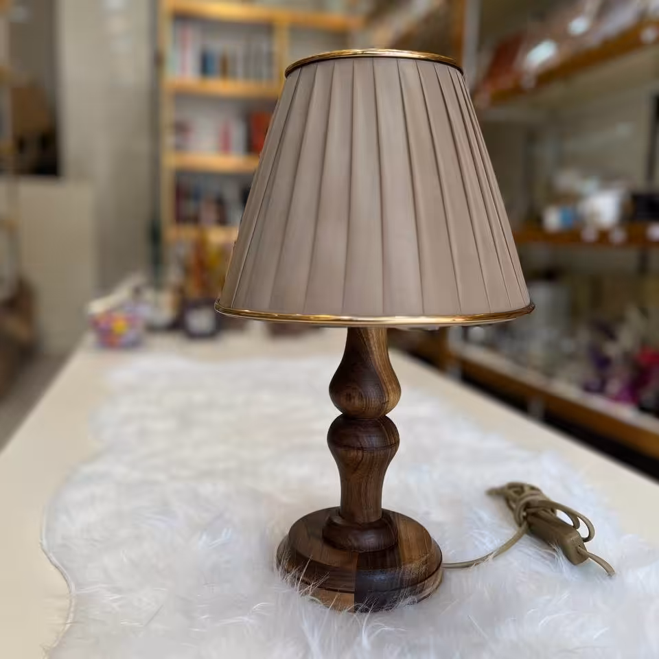 آباژور چراغ خواب پایه چوبی