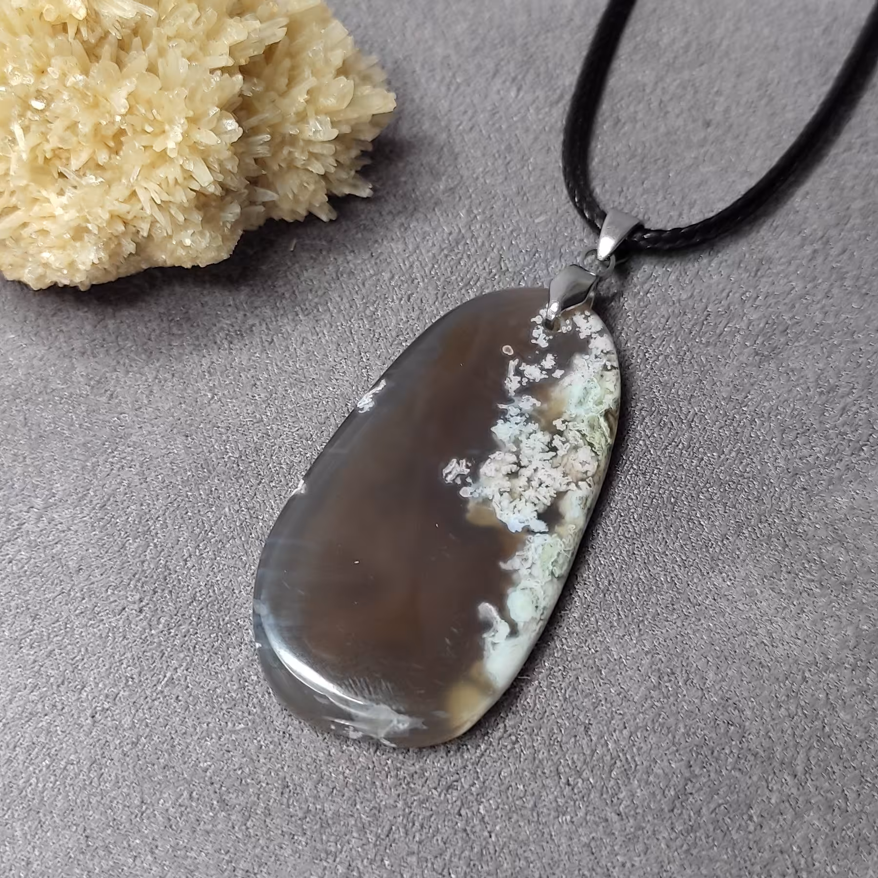 مدال اسلایس عقیق شجر بهاره زمینه خرمایی