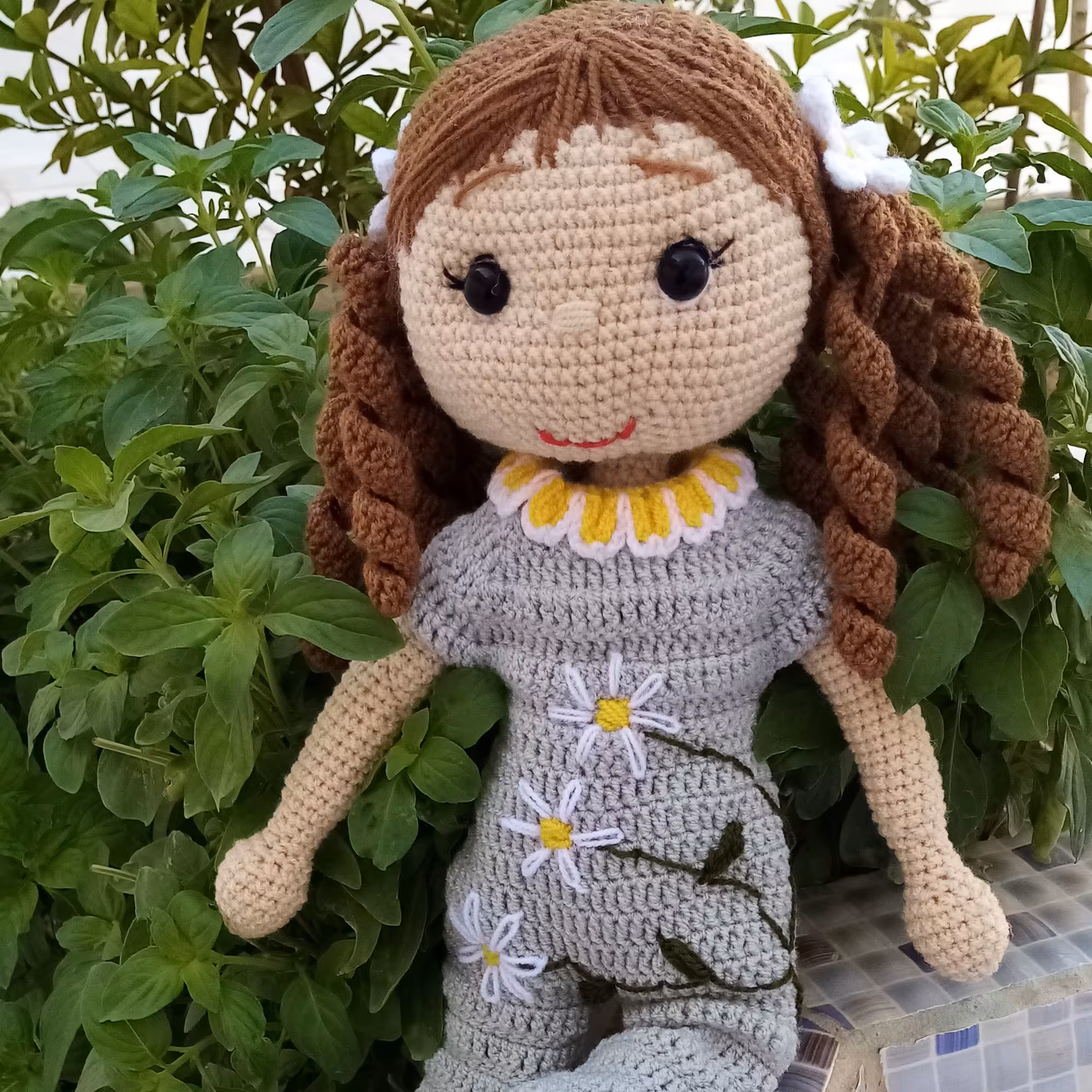 عروسک دستباف دختر بهاری