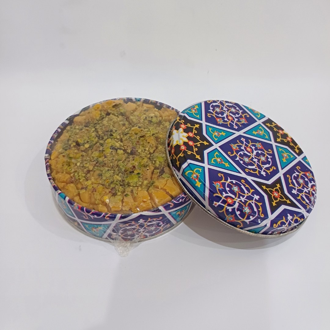 سوهان مخصوص حبه ای مخلوط کره ای با مغز پسته قوطی فلزی (225 گرمی)