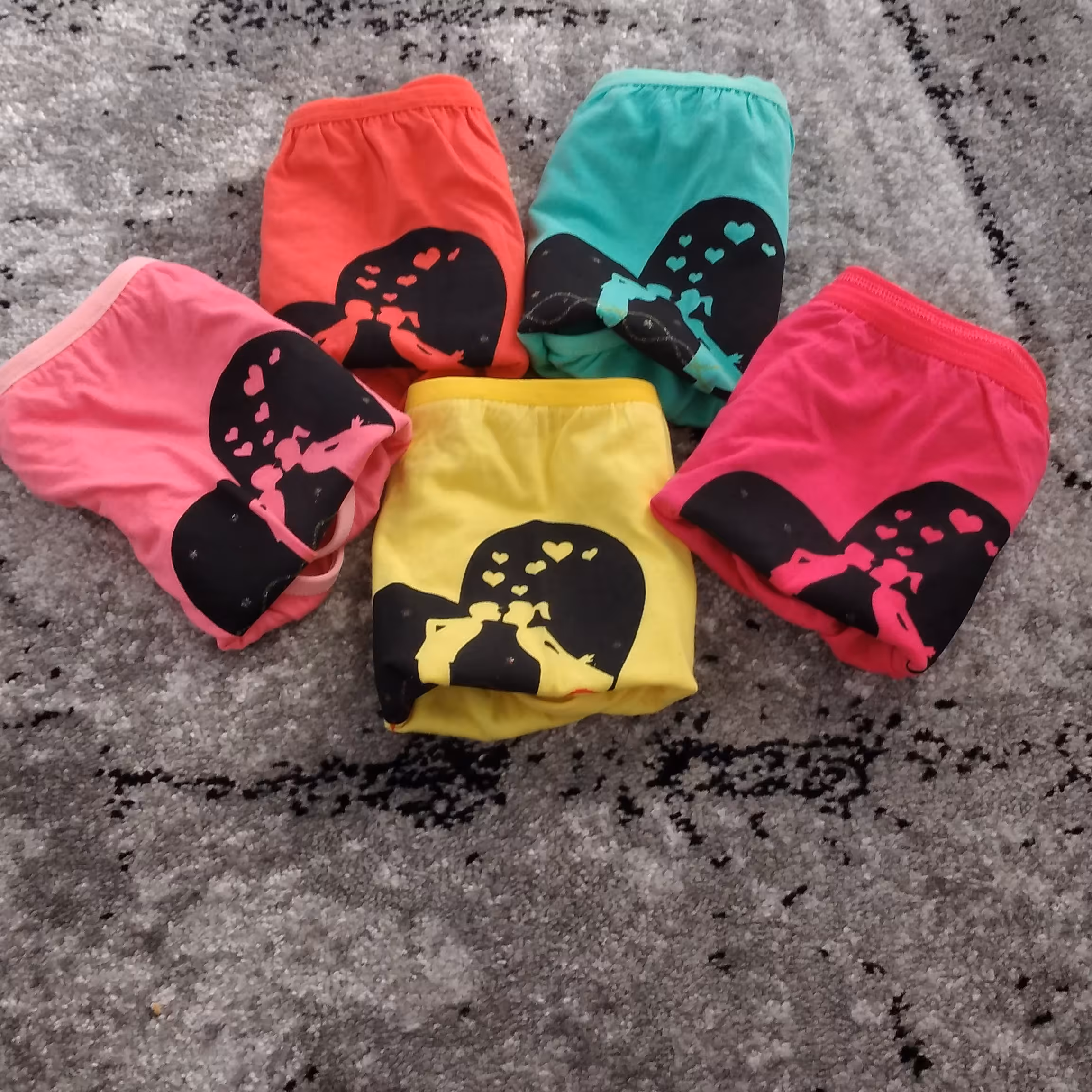 شورت نخی زنانه 