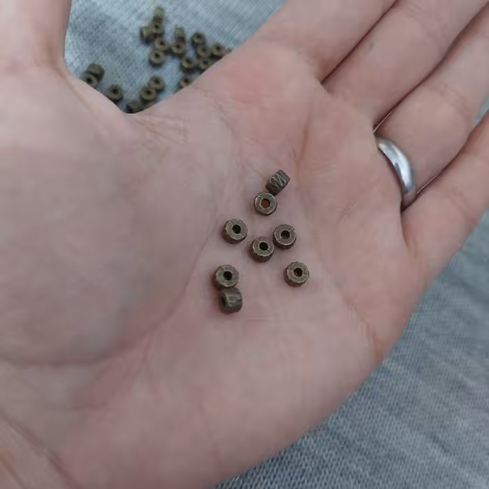 خرجکار برنز 10گرمی رینگ (شامل20عدد)طول نیم سانت