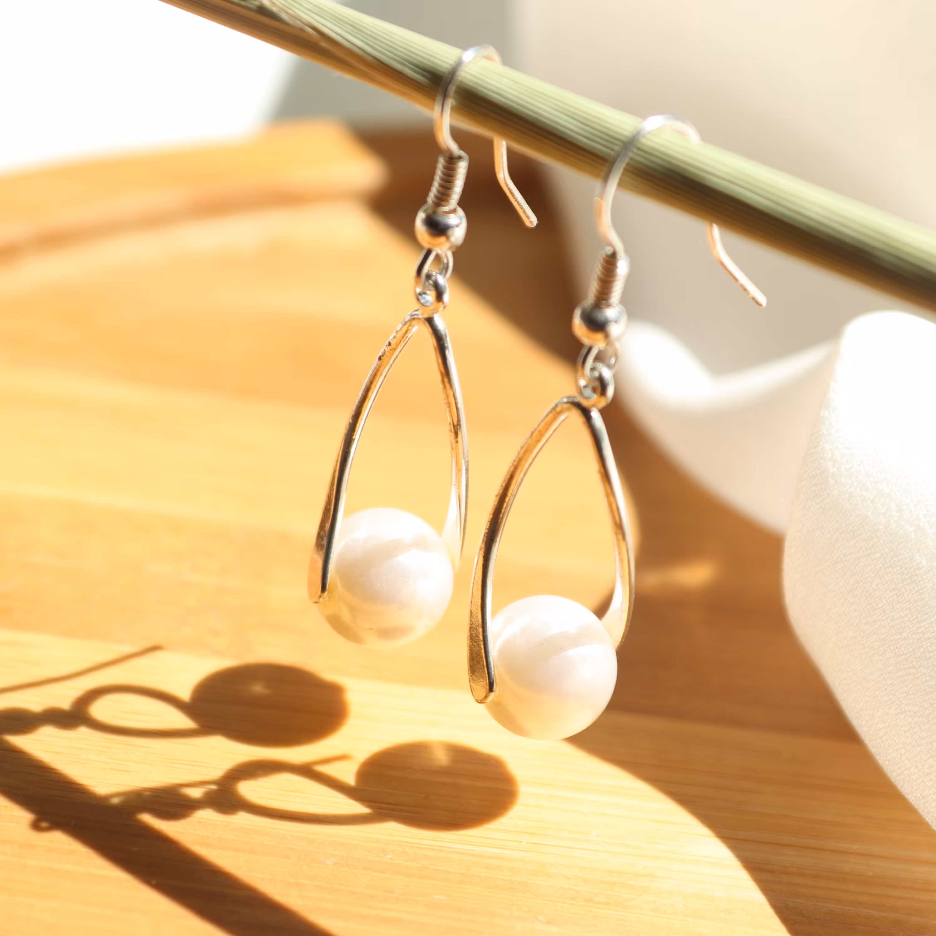 گوشواره مروارید رقصان