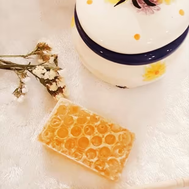 صابون عسل و ویتامین ای