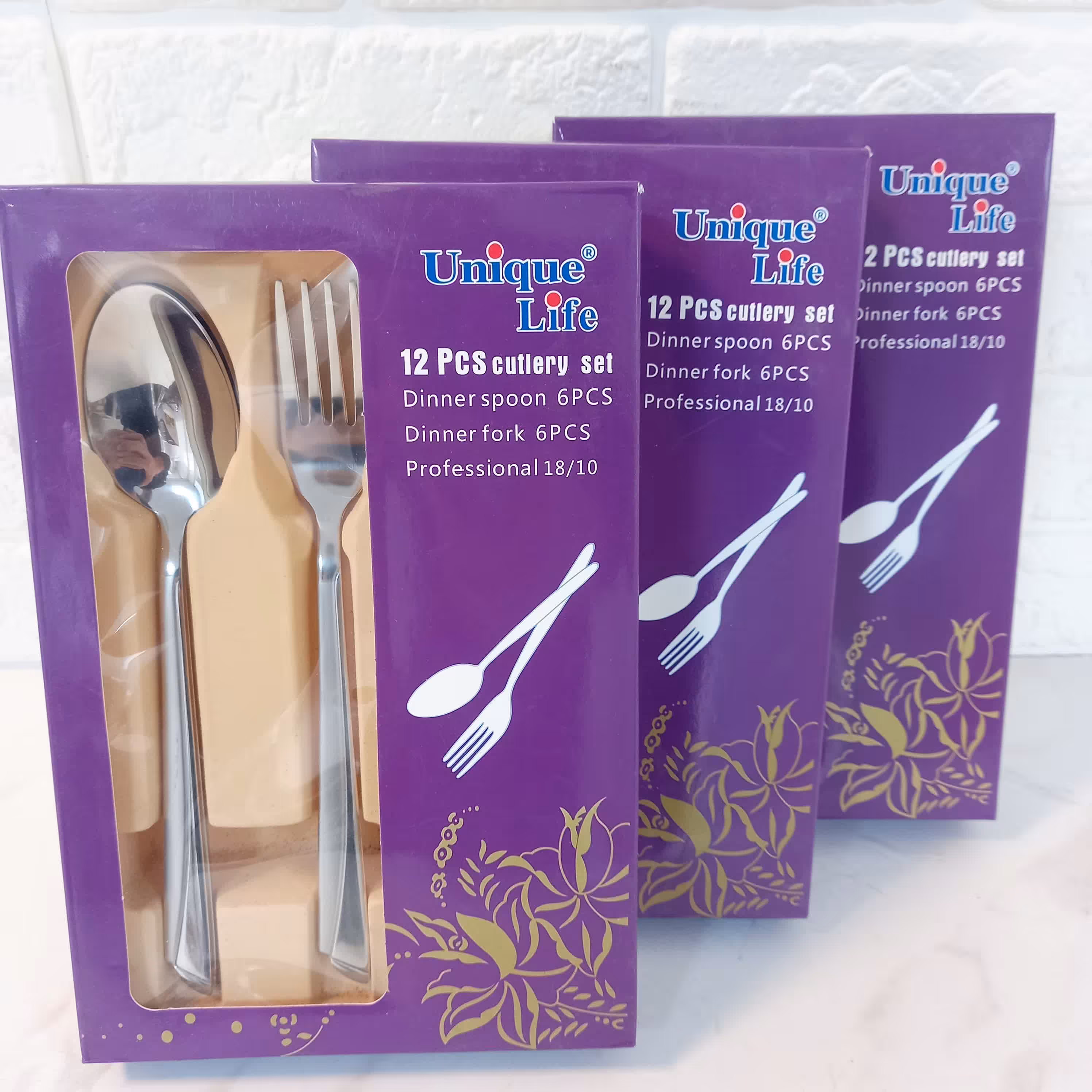 قاشق و چنگال استیل یونیک در طرح های ناخنی،دونا و ماینز کارتن بنفش آهنربا نگیر 12 پارچه(ست قاشق کفگیر و ملاقه