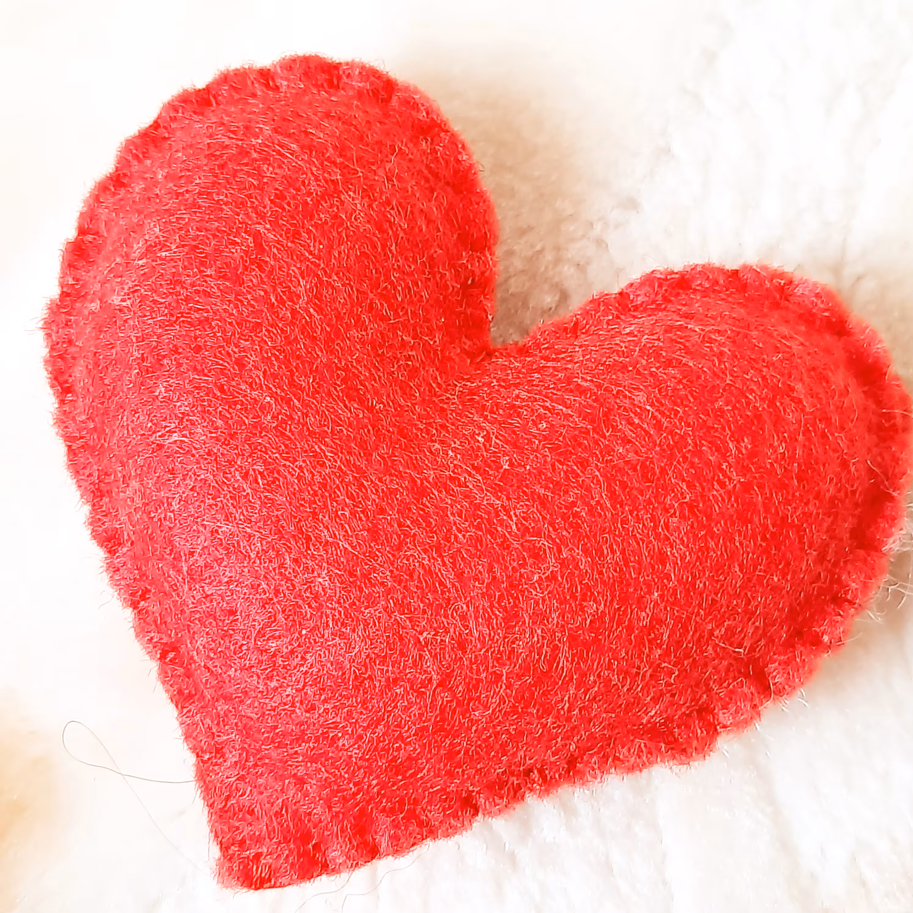 گیفت قلب نمدی دستدوز  برای روز عشق کد 25