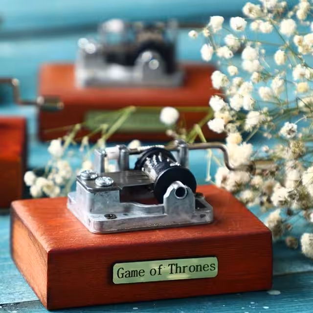 جعبه موزیکال چوبی با جعبه چرمی ( کیفیت عالی ) 