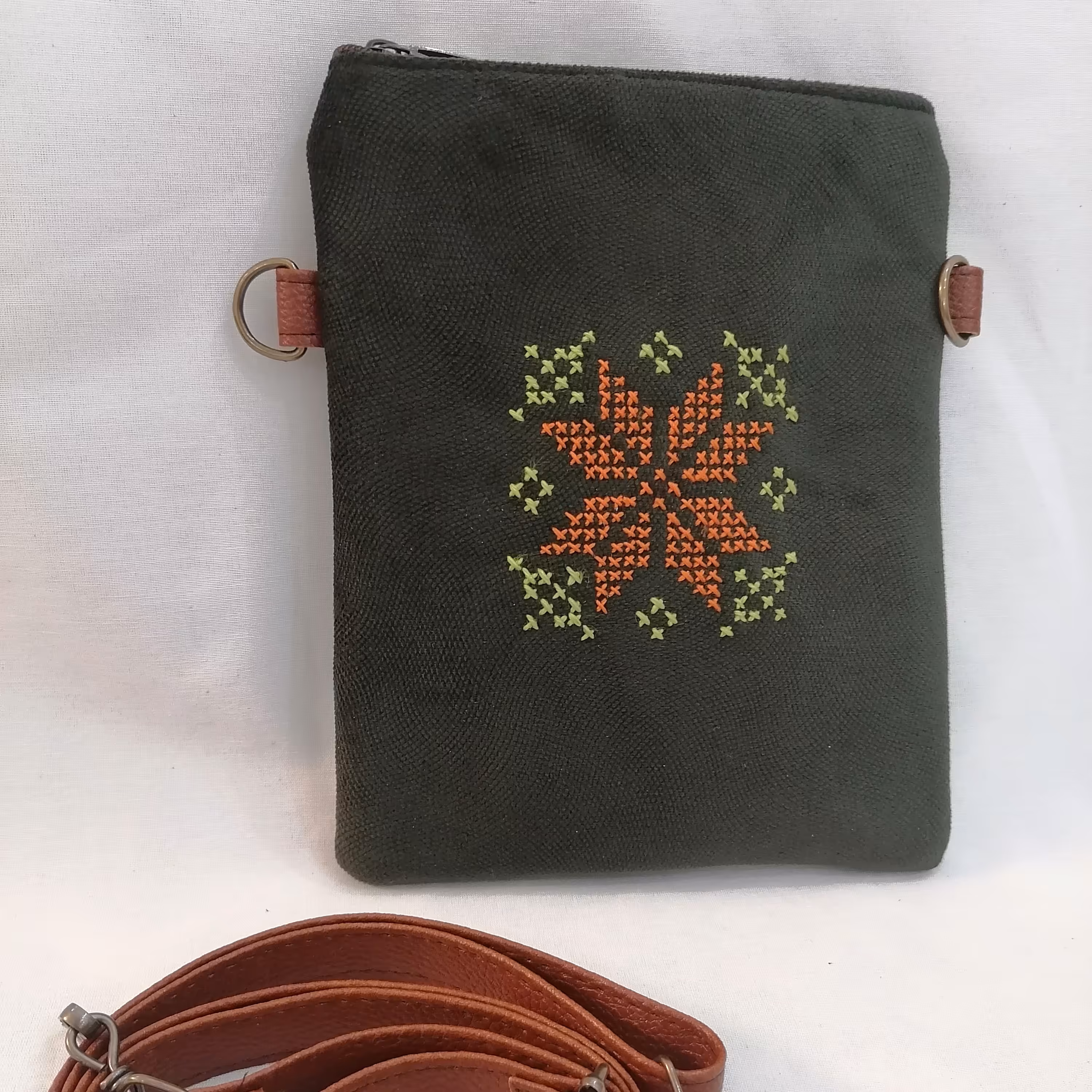 کیف دوشی پارچه ای زنانه  شماره دوزی