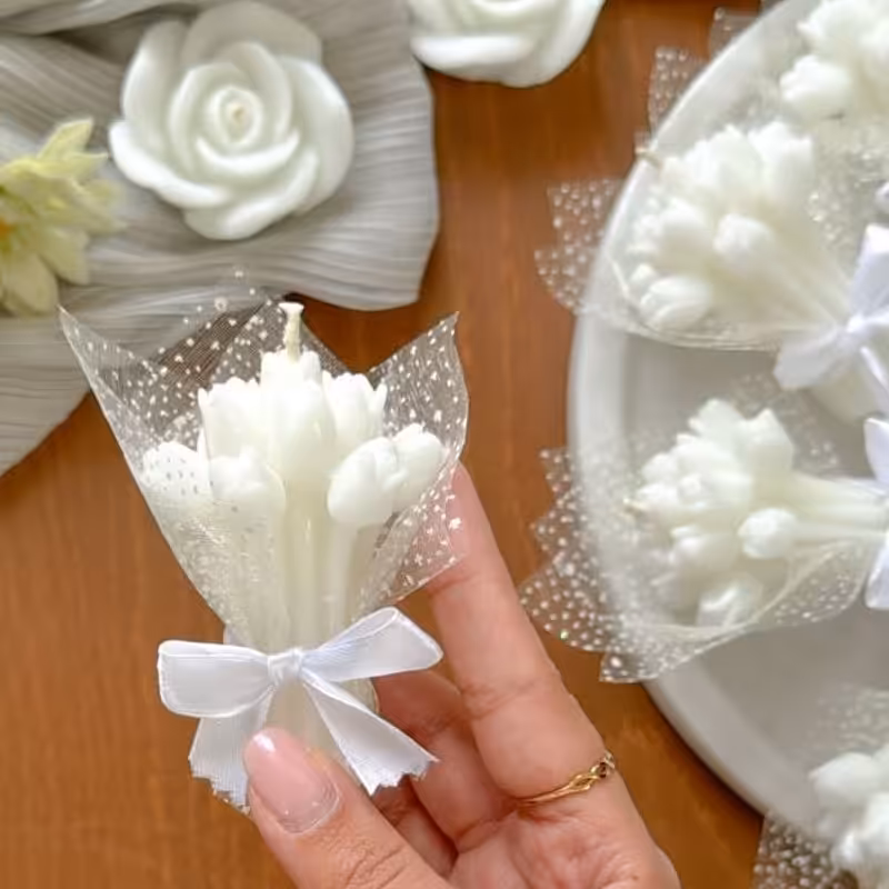 گیفت عقد و عروسی شمع دسته گل 