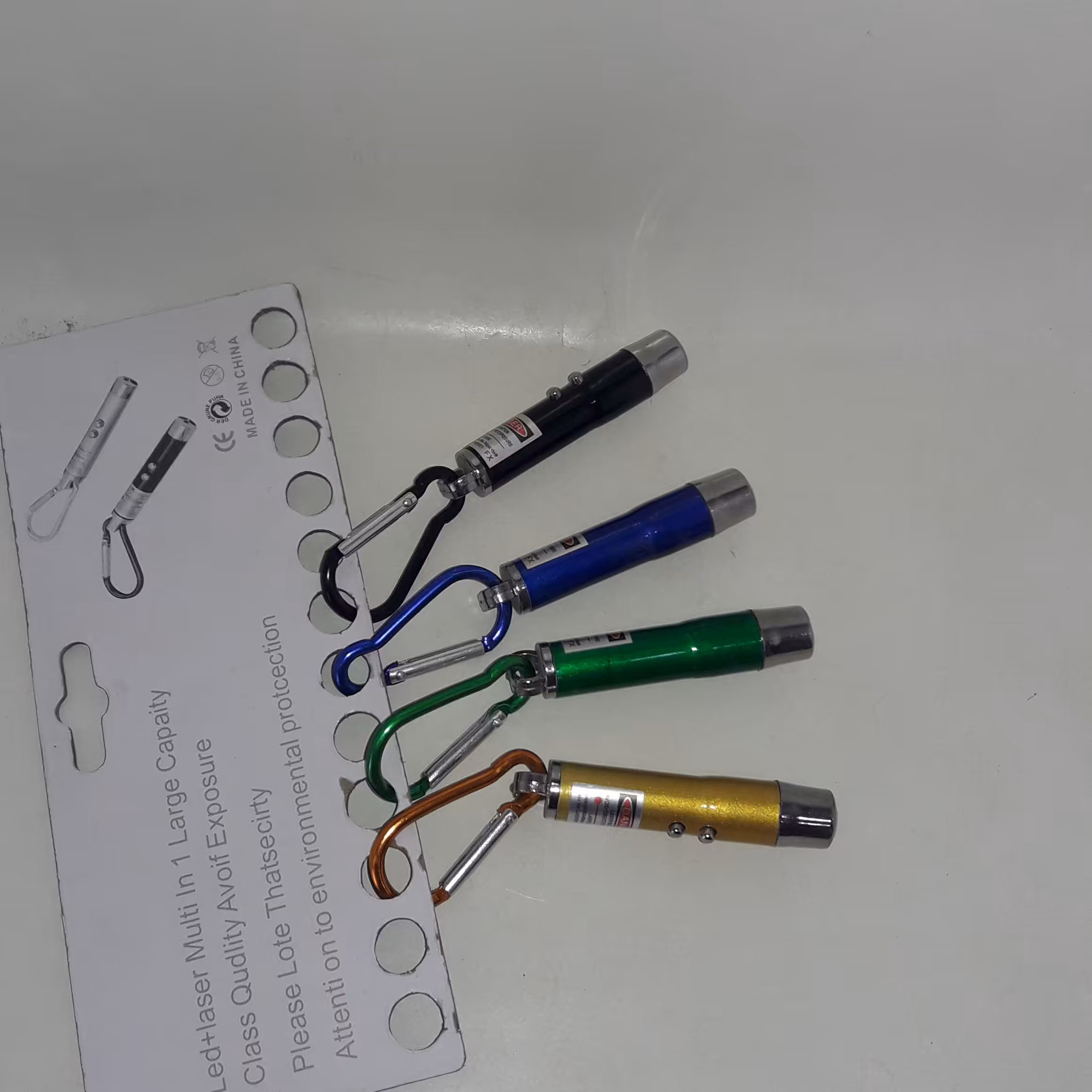 اسباب بازی لیزر باتری دار 3کاره (لیزرـچشمک زن ـ ثابت)