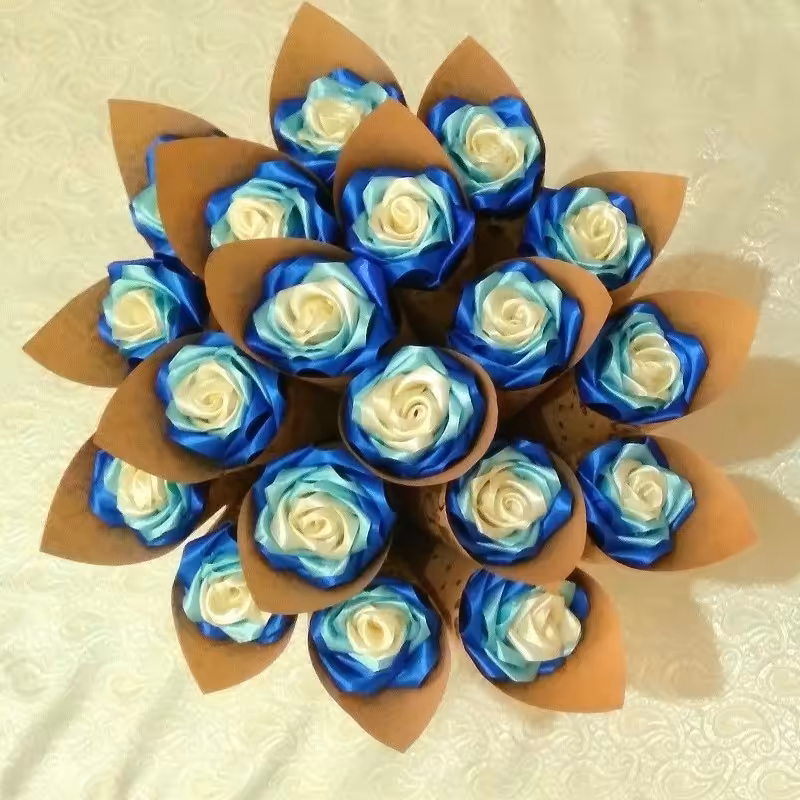 تک شاخه گل روبانی