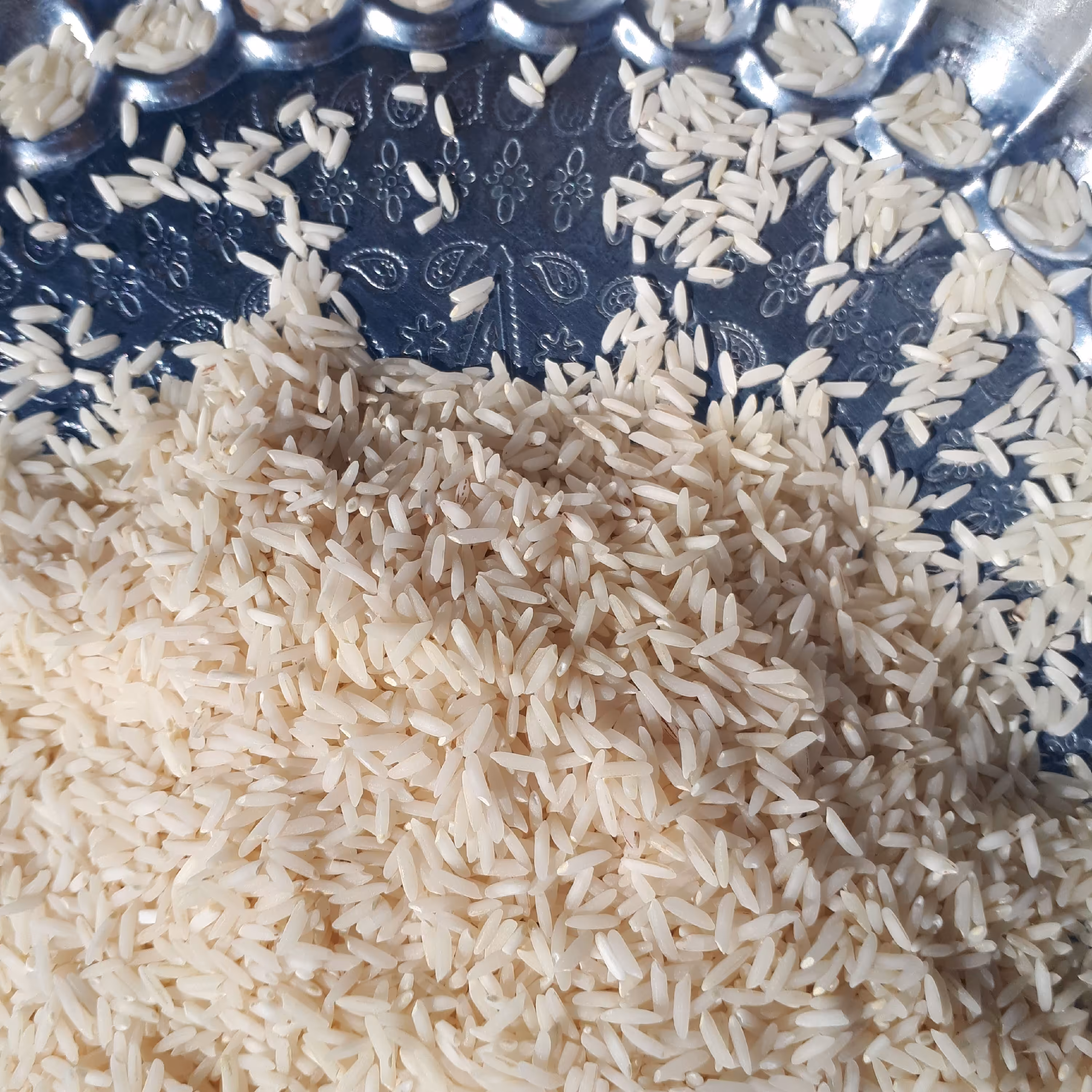 برنج  خوش طعم طارم هاشمی گیلان،3بسته 20 کیلویی ( ارسال با باربری و رایگان)