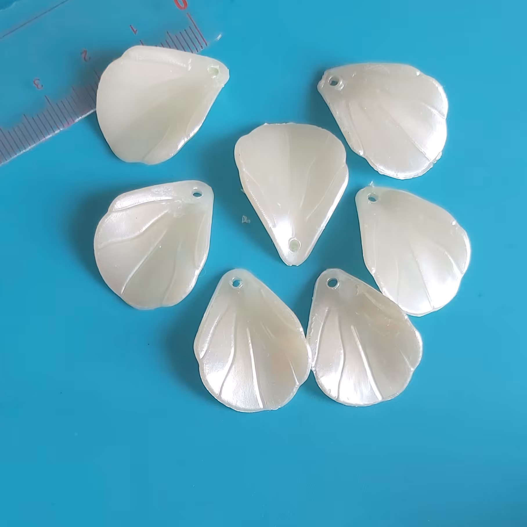 گلبرگ کریسنالی 2ونیم سانت پک ده عدد