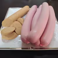 سوسیس آلمانی اطمینان با 80درصد گوشت خالص 
