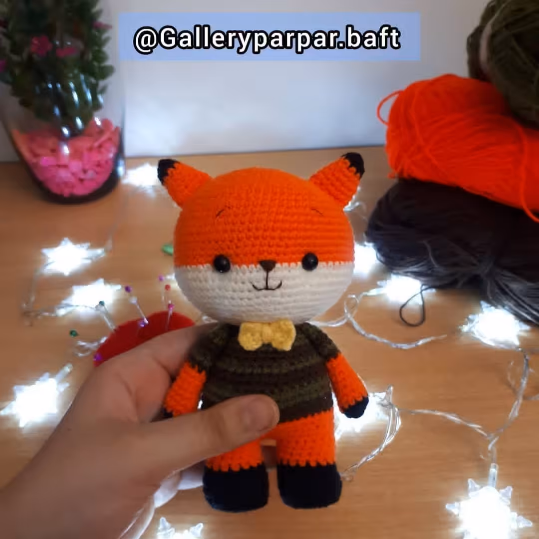 عروسک روباه کوچولو دستبافت 