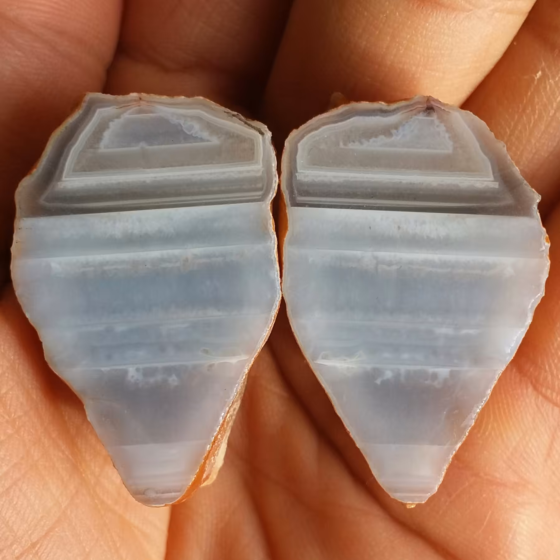 جفت اسلایس سنگ راف عقیق  سلیمانی 3بعدی خطی منظم بینظیر شاهکار خلقت دیدنیی کاملا طبیعی
خاا ااص