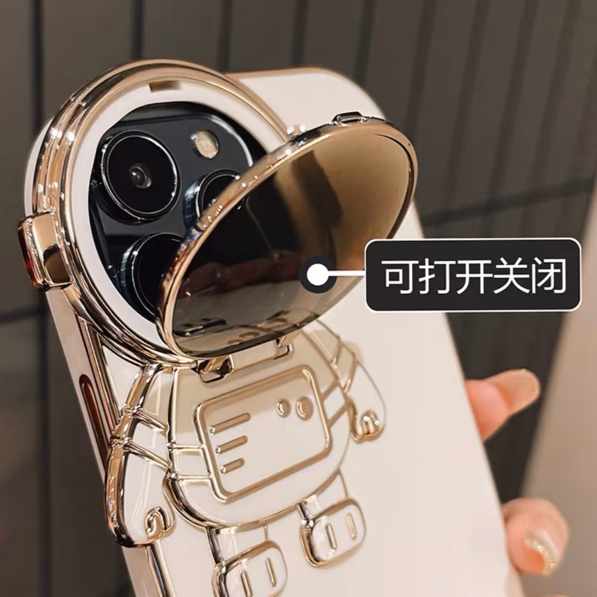 قاب آیفون فضانورد دوربینی همراه با استند و محافظ لنز، تک رنگ