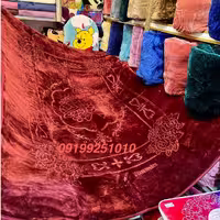 پتو نرمینه یکنفره مدل نرمین طلایی گل برجسته ضخیم و با تراکم بالا 